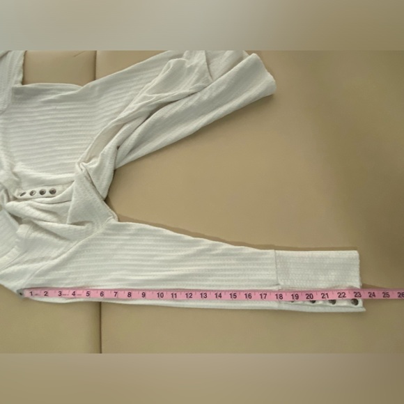 Cha Sor Chaser top - Picture 12 of 14